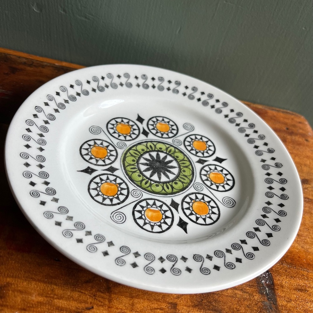 Vintage Kathie Winkle Ironstone Renaissance Side Plate - Picture 2 of 6